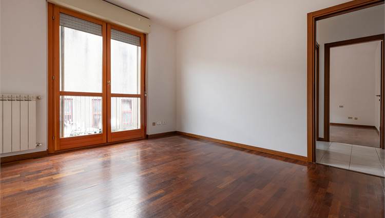 trilocale rescaldina